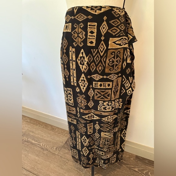 Jones New York Vintage 100% Silk  Wrap Skirt Tribal Geo Pattern SZ 16 - Picture 1 of 6